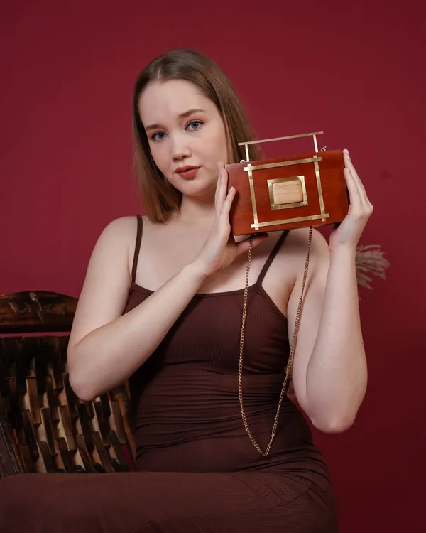 Sienna_Frame_Wooden_Clutch